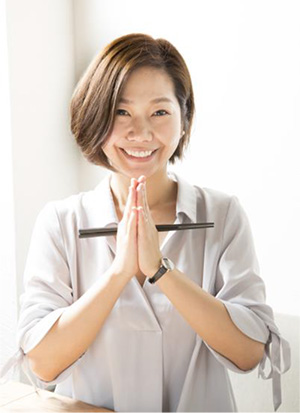 井上こんさん